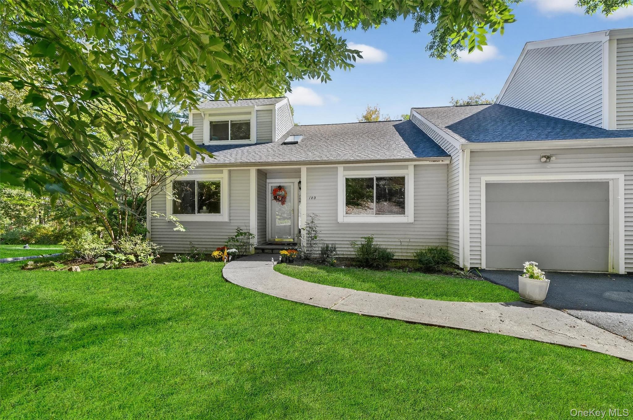 #2 photo, 103 Norfolk Court, Yorktown Heights , NY 10598