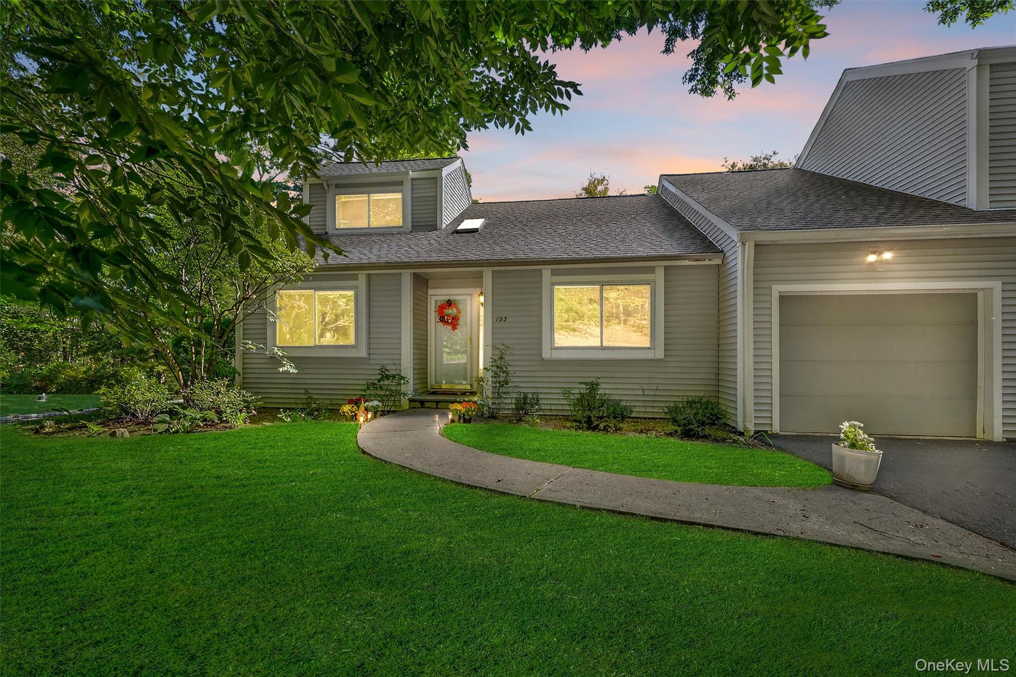 #3 photo, 103 Norfolk Court, Yorktown Heights , NY 10598