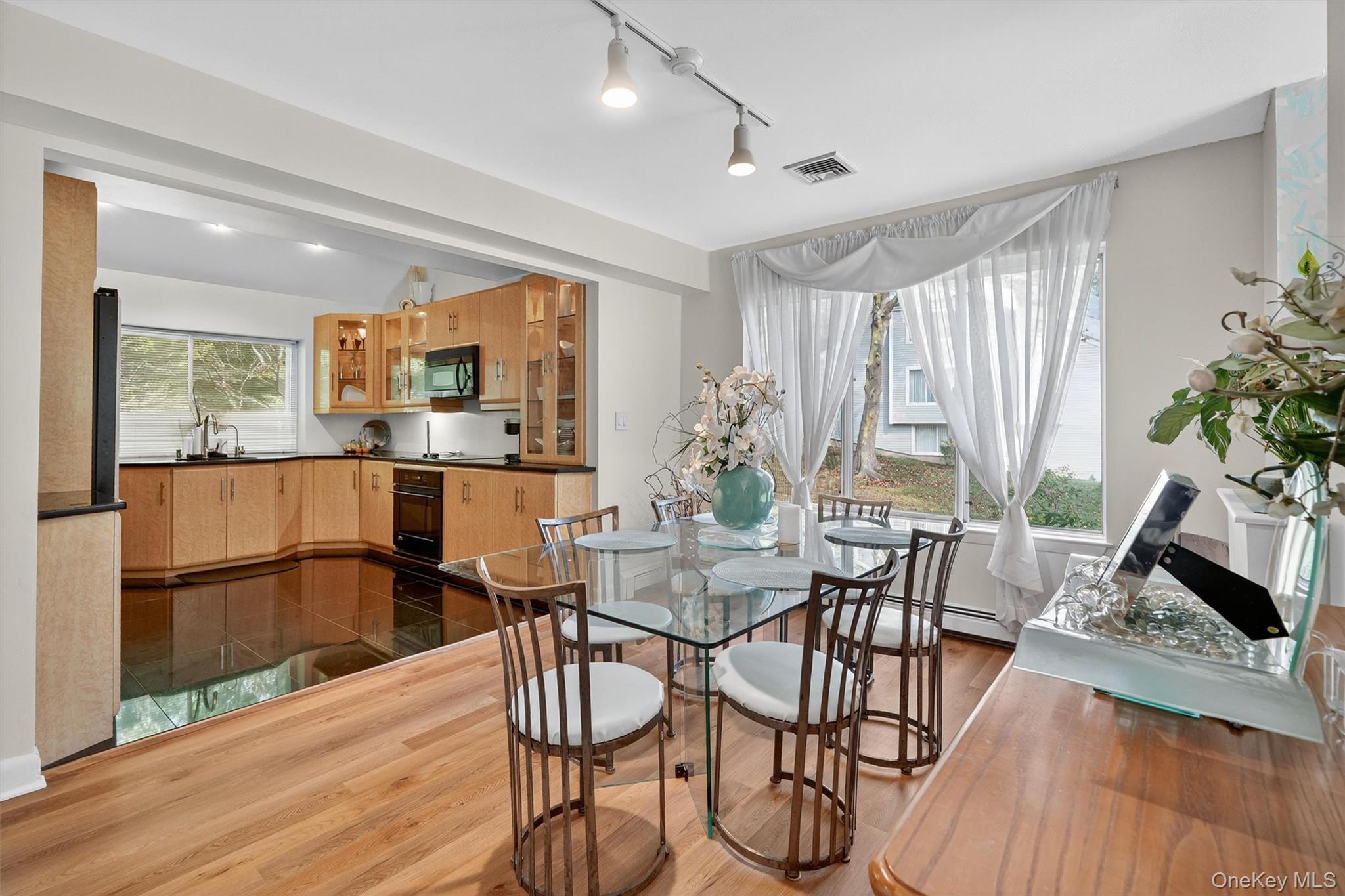 #9 photo, 103 Norfolk Court, Yorktown Heights , NY 10598