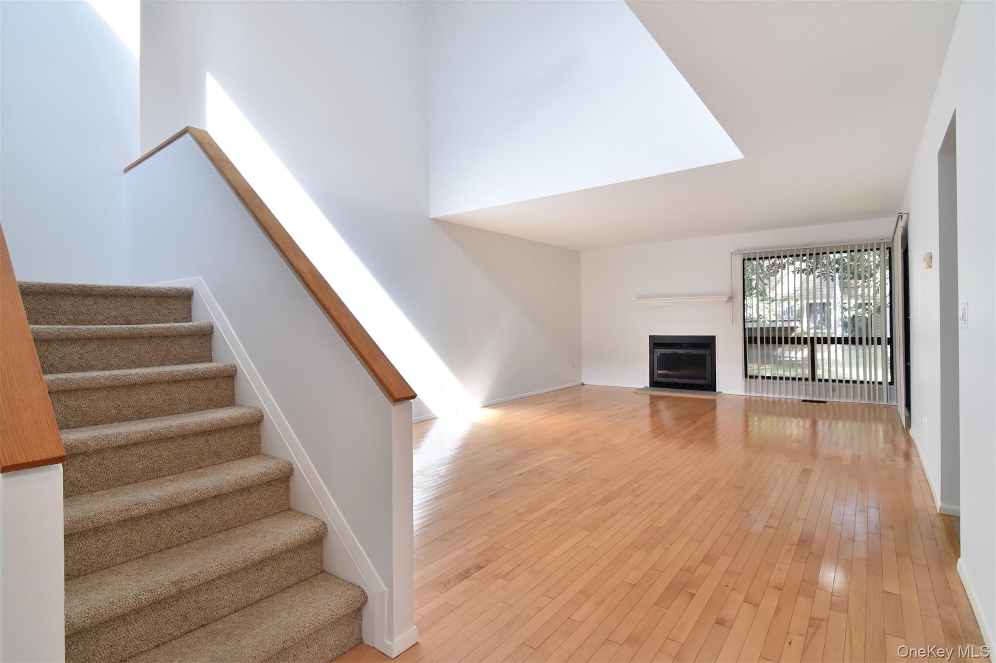 #7 photo, 31 Westwood Close, Irvington , NY 10533