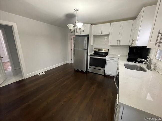 #2 photo, 64 Wawayanda Avenue, Middletown , NY 10940