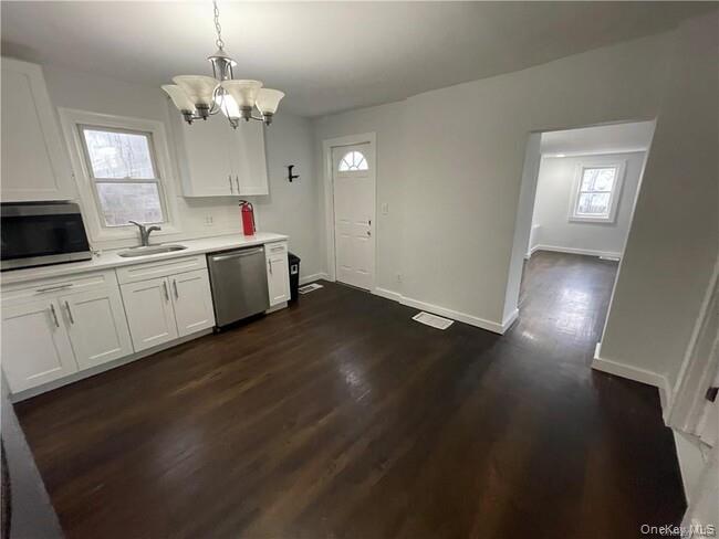 #3 photo, 64 Wawayanda Avenue, Middletown , NY 10940