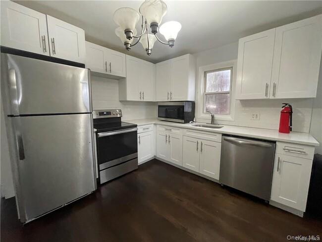 #4 photo, 64 Wawayanda Avenue, Middletown , NY 10940