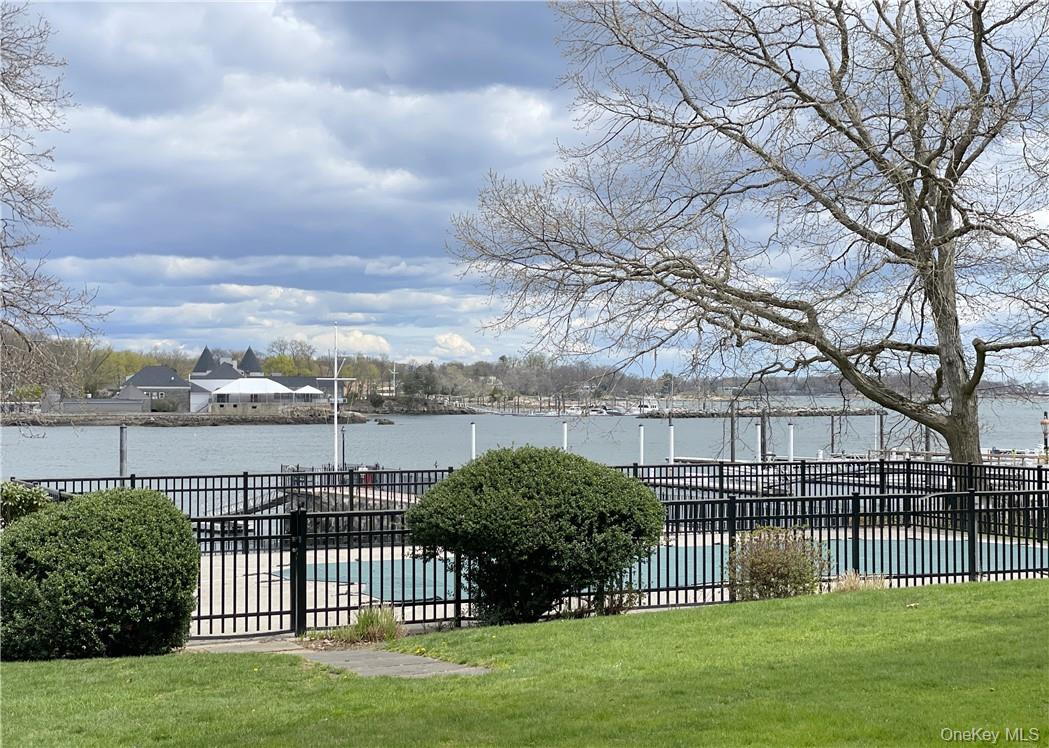 #1 photo, 490 Bleeker Avenue, Mamaroneck , NY 10543