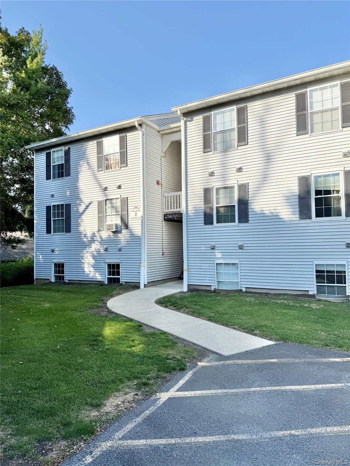 #1 photo, 2 LEXINGTON Hill, Harriman , NY 10926