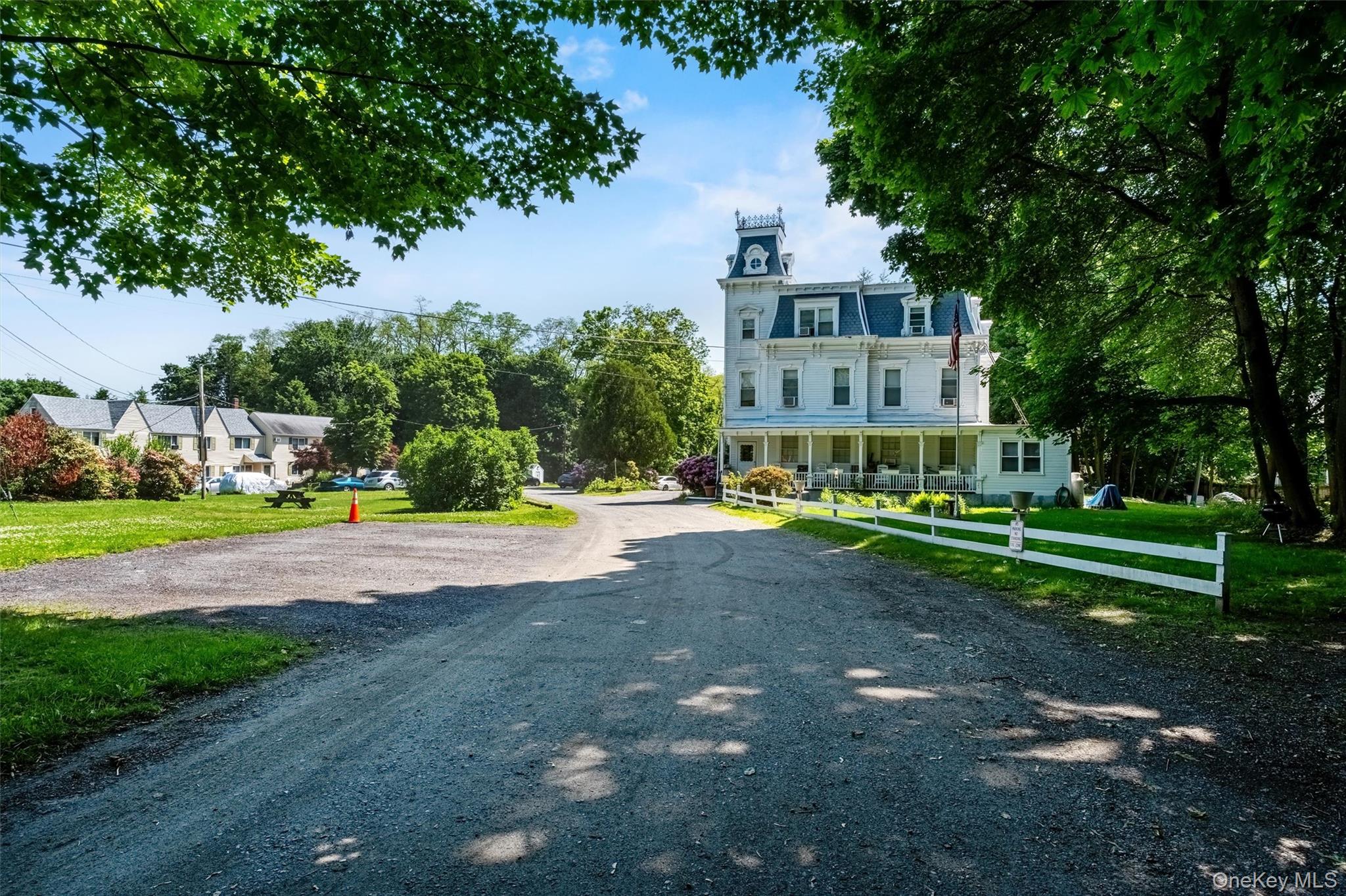 #15 photo, 1860 E Main Street, Mohegan Lake , NY 10547