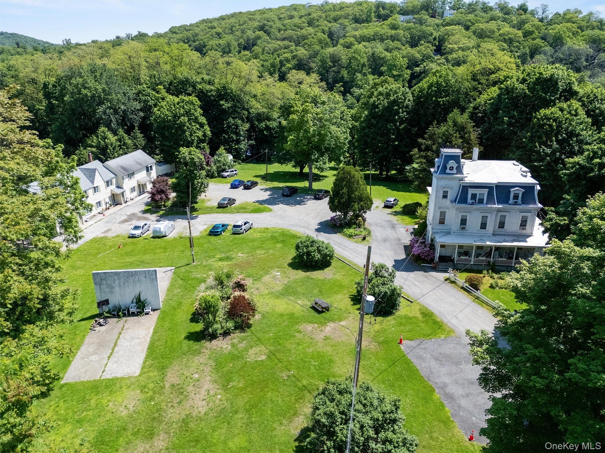 #7 photo, 1860 E Main Street, Mohegan Lake , NY 10547