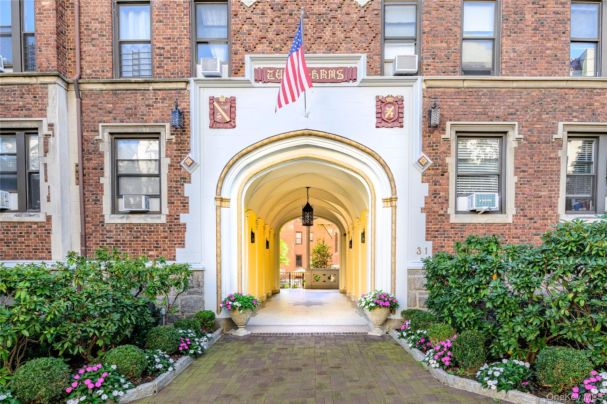 #1 photo, 31 Pondfield Road, ブロンクス区 Bronxville , NY 10708