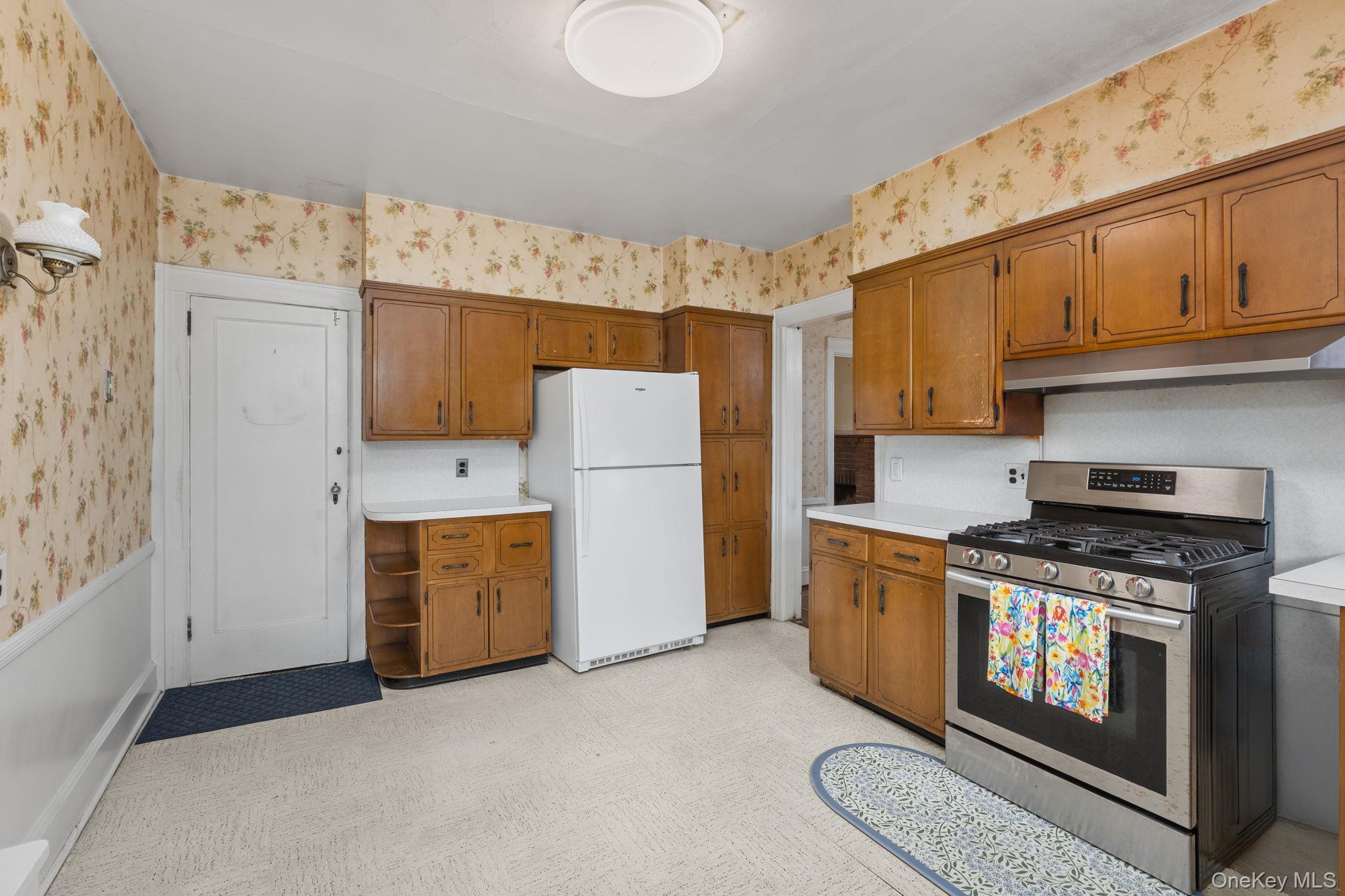 #16 photo, 311 Hayward Avenue, Fleetwood , NY 10552