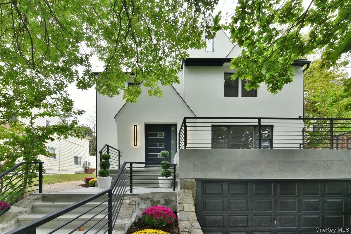 #2 photo, 19127 Foothill Avenue, クイーンズ区 Holliswood , NY 11423