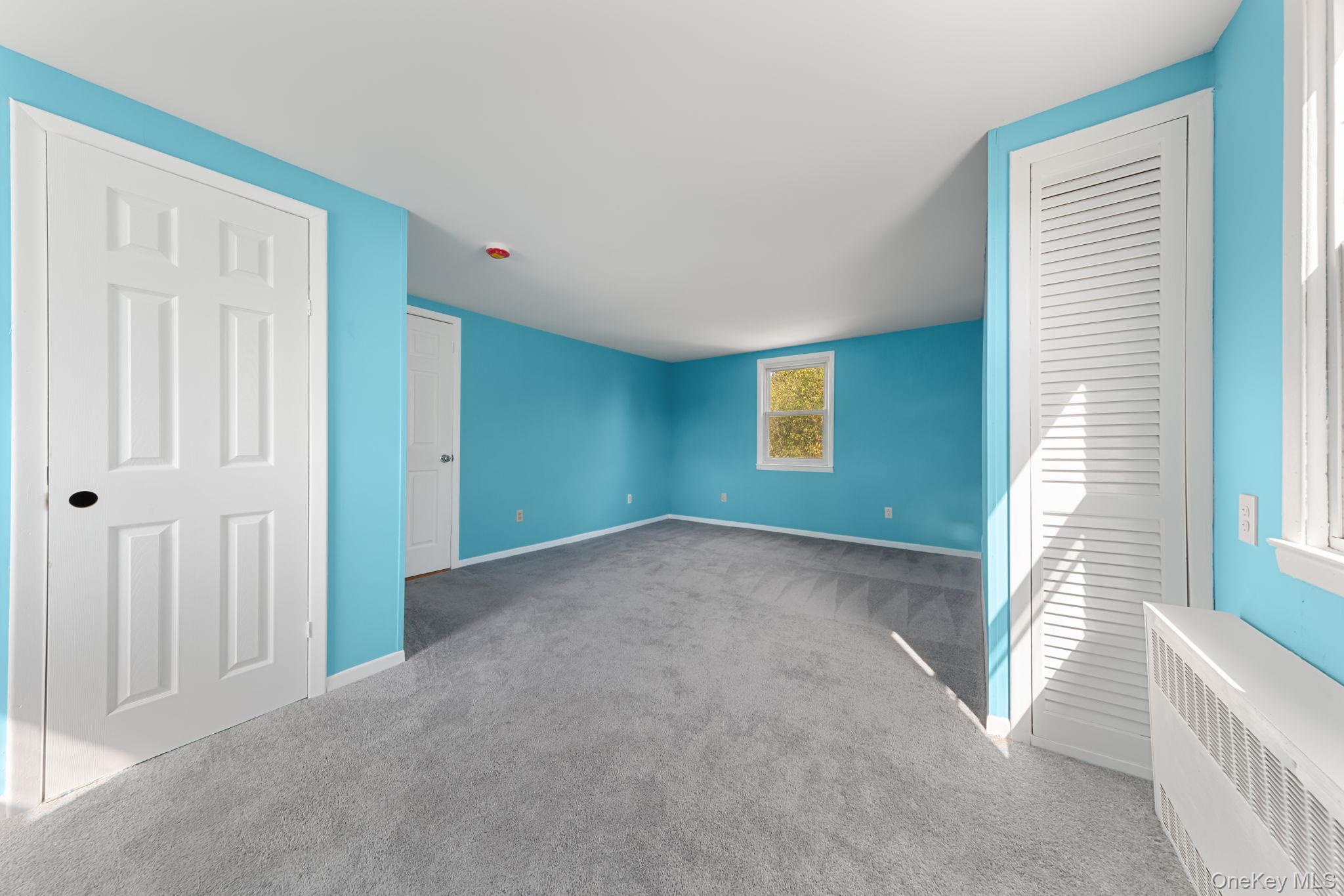 #11 photo, 7 Washington Street, Hicksville , NY 11801