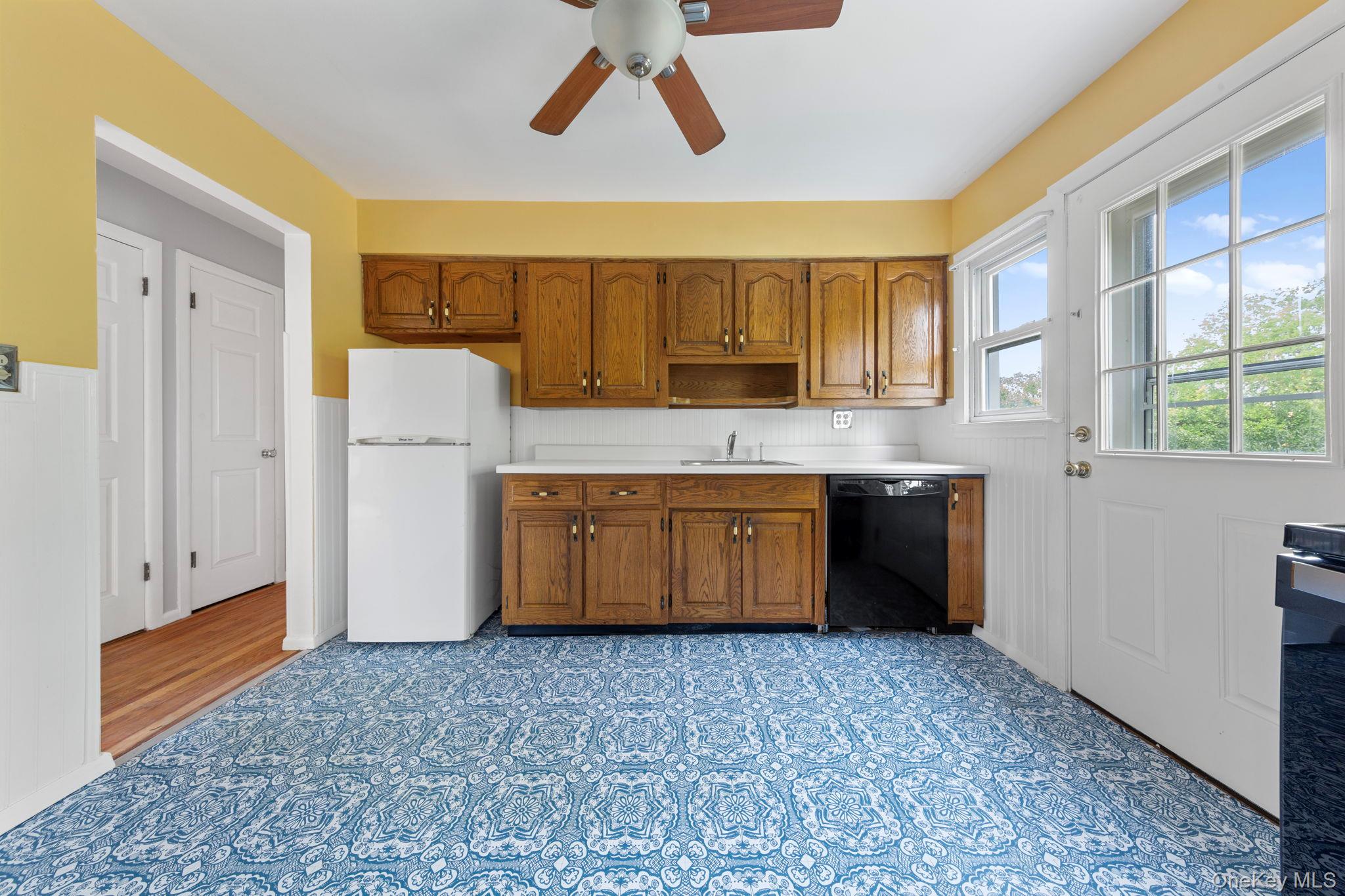 #5 photo, 7 Washington Street, Hicksville , NY 11801