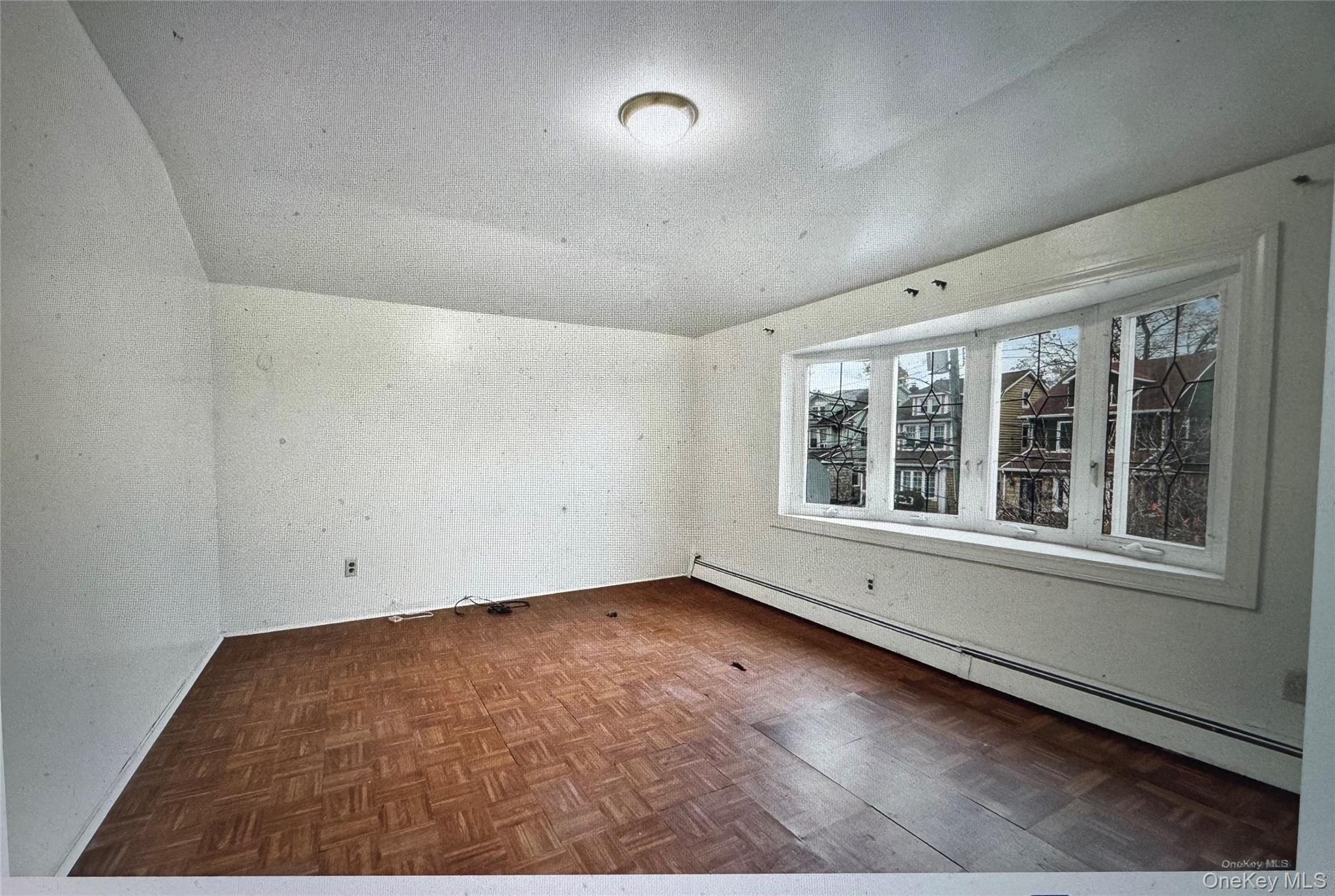 #1 photo, 187-15 Tioga Drive, Saint Albans , NY 11412