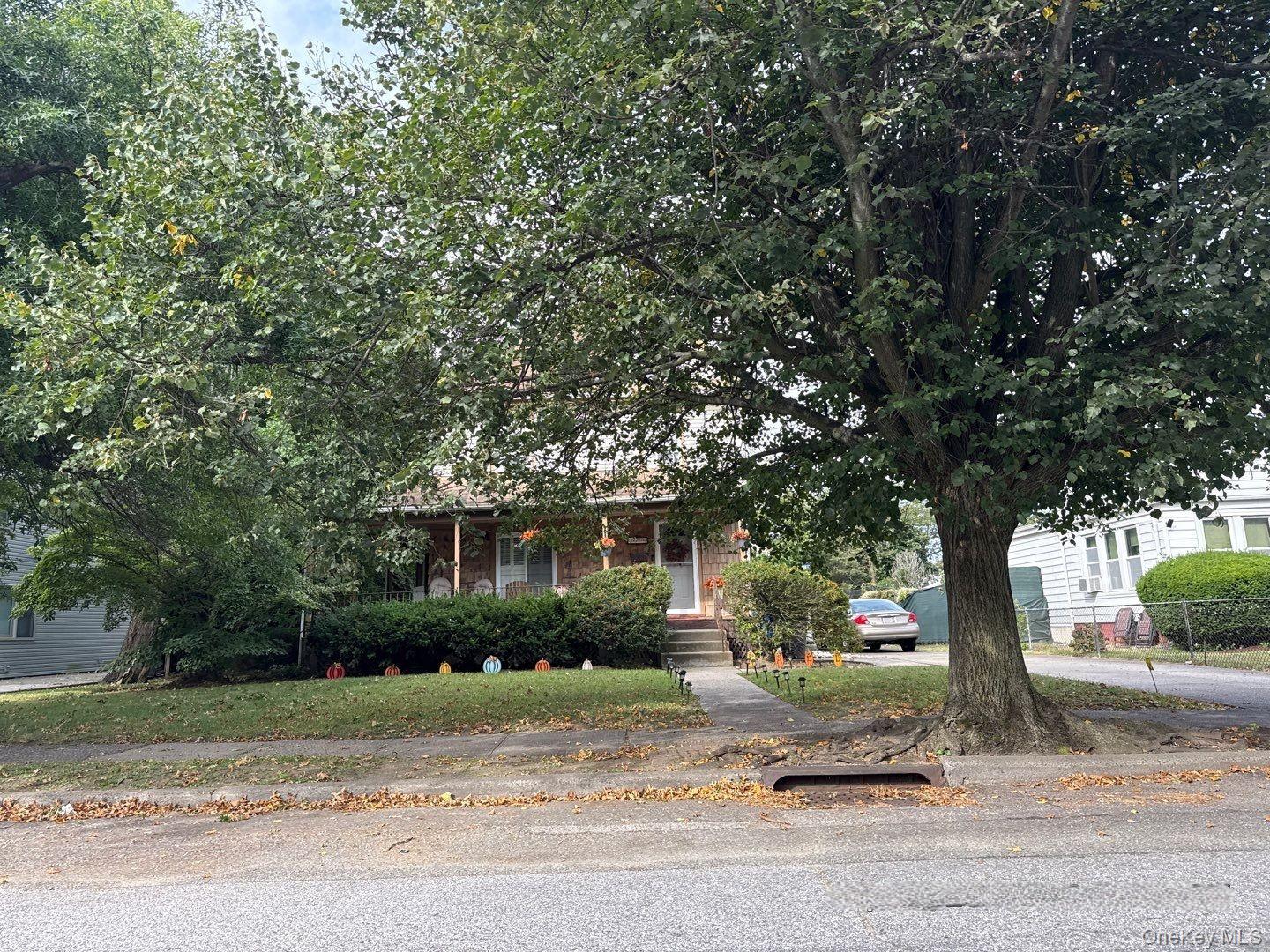 #1 photo, 2684 Park Avenue, Baldwin , NY 11510