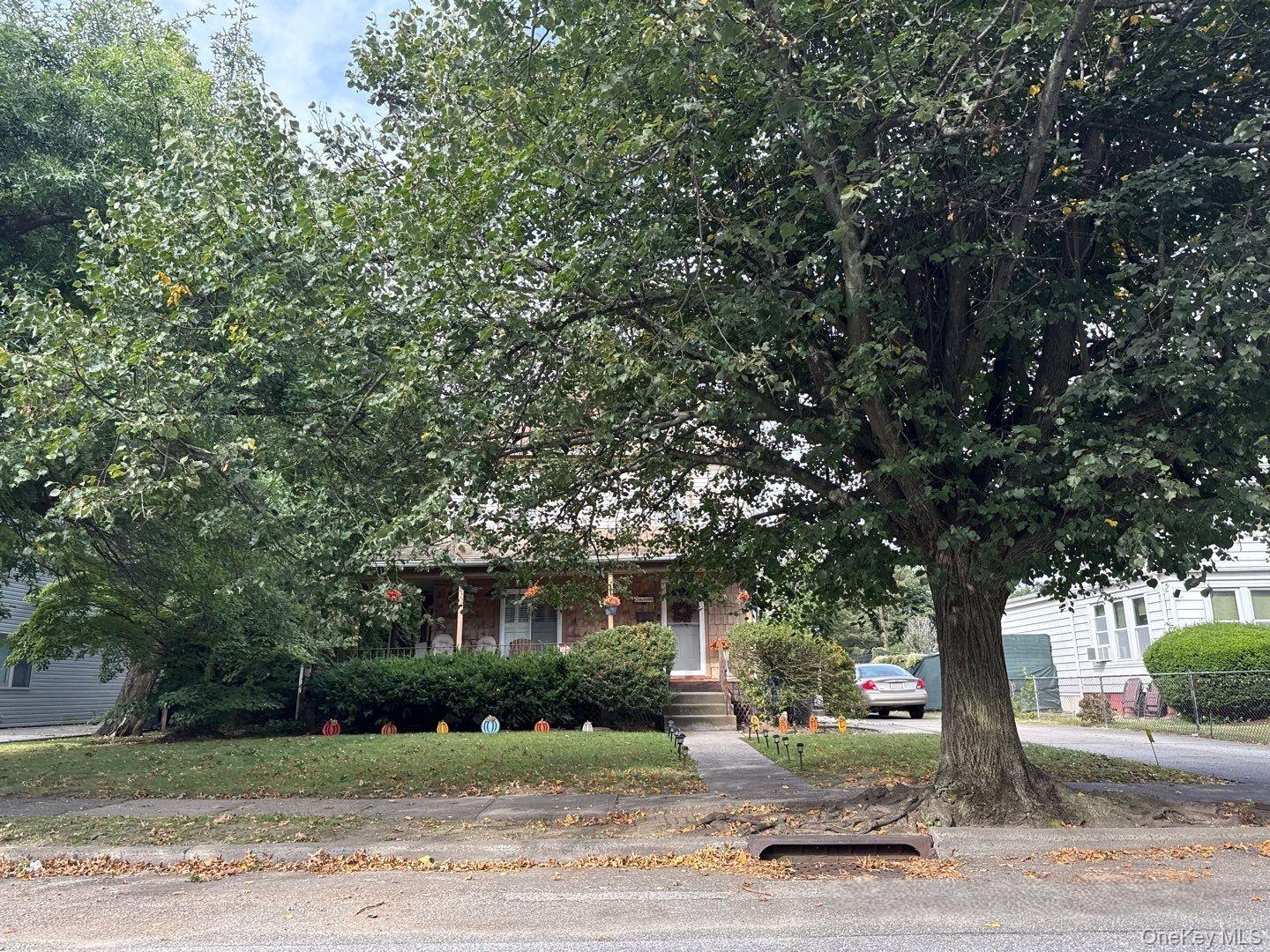 #2 photo, 2684 Park Avenue, Baldwin , NY 11510