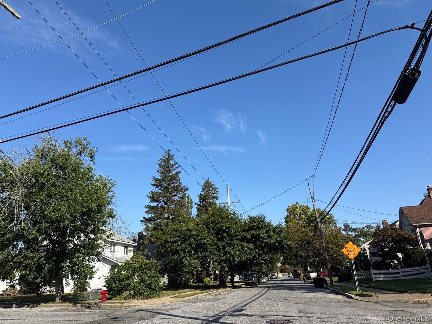 #4 photo, 2684 Park Avenue, Baldwin , NY 11510