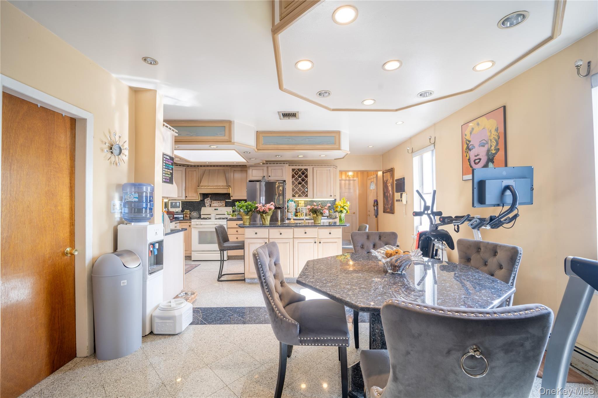 #10 photo, 3252 Waterbury Avenue, Bronx , NY 10465