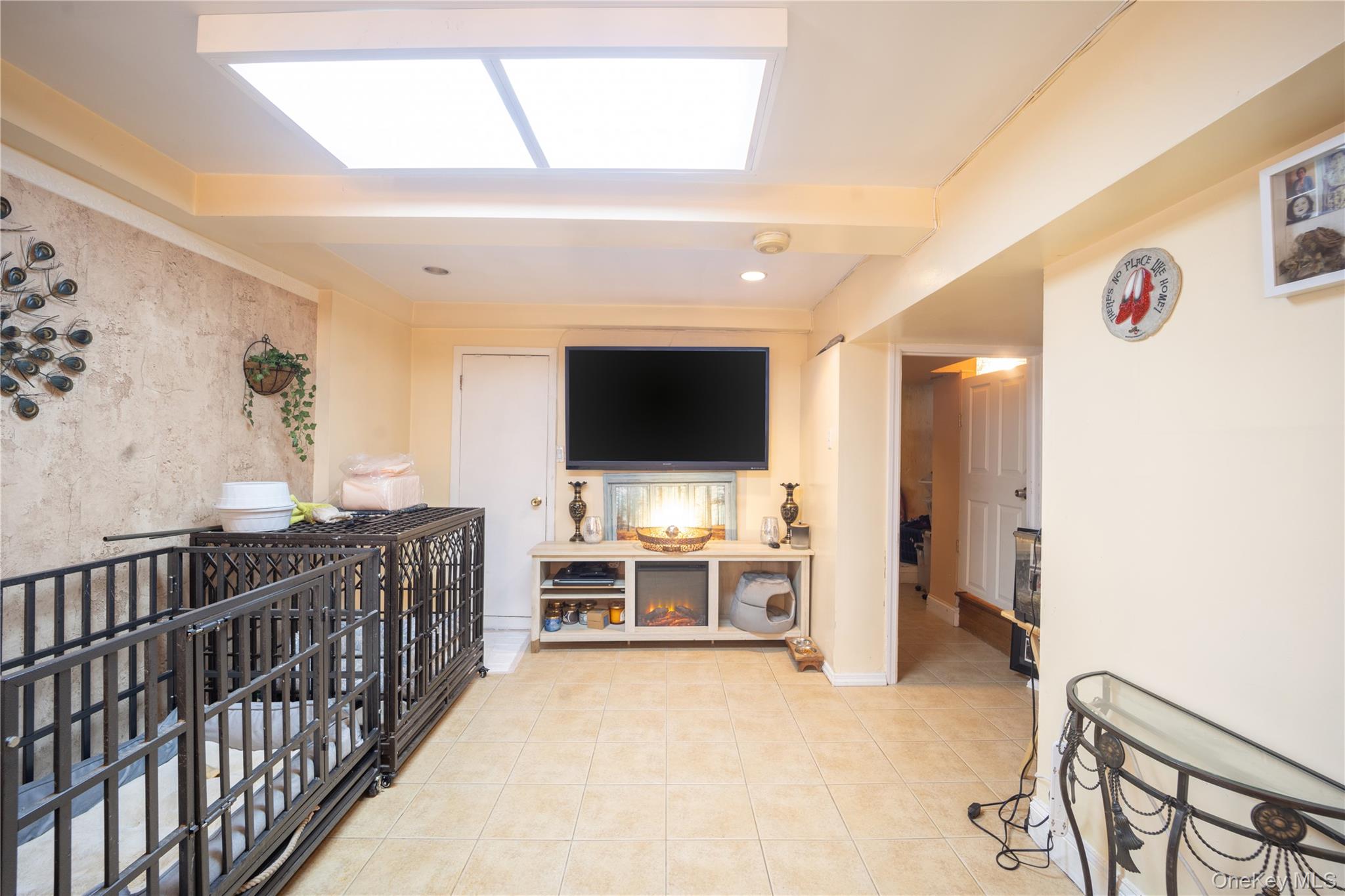 #19 photo, 3252 Waterbury Avenue, Bronx , NY 10465