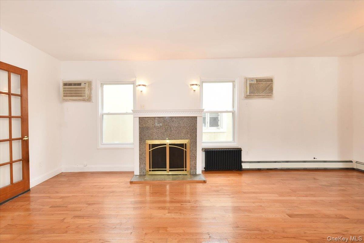 #10 photo, 8135 166th Street, Hillcrest (Queens) , NY 11432