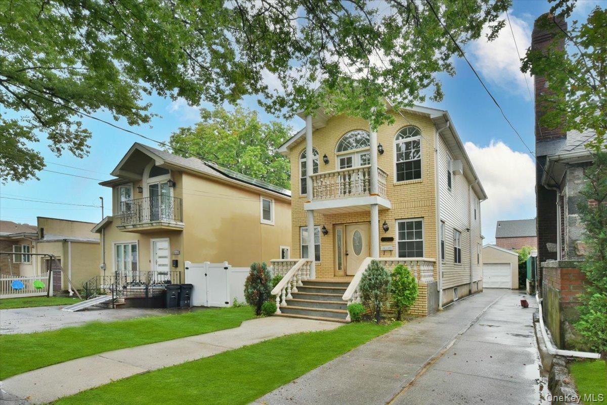 #3 photo, 8135 166th Street, Hillcrest (Queens) , NY 11432