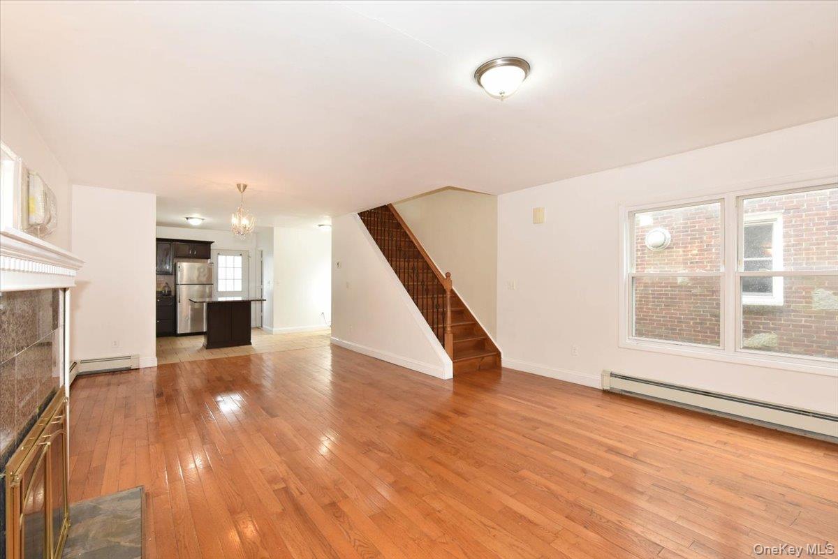 #9 photo, 8135 166th Street, Hillcrest (Queens) , NY 11432