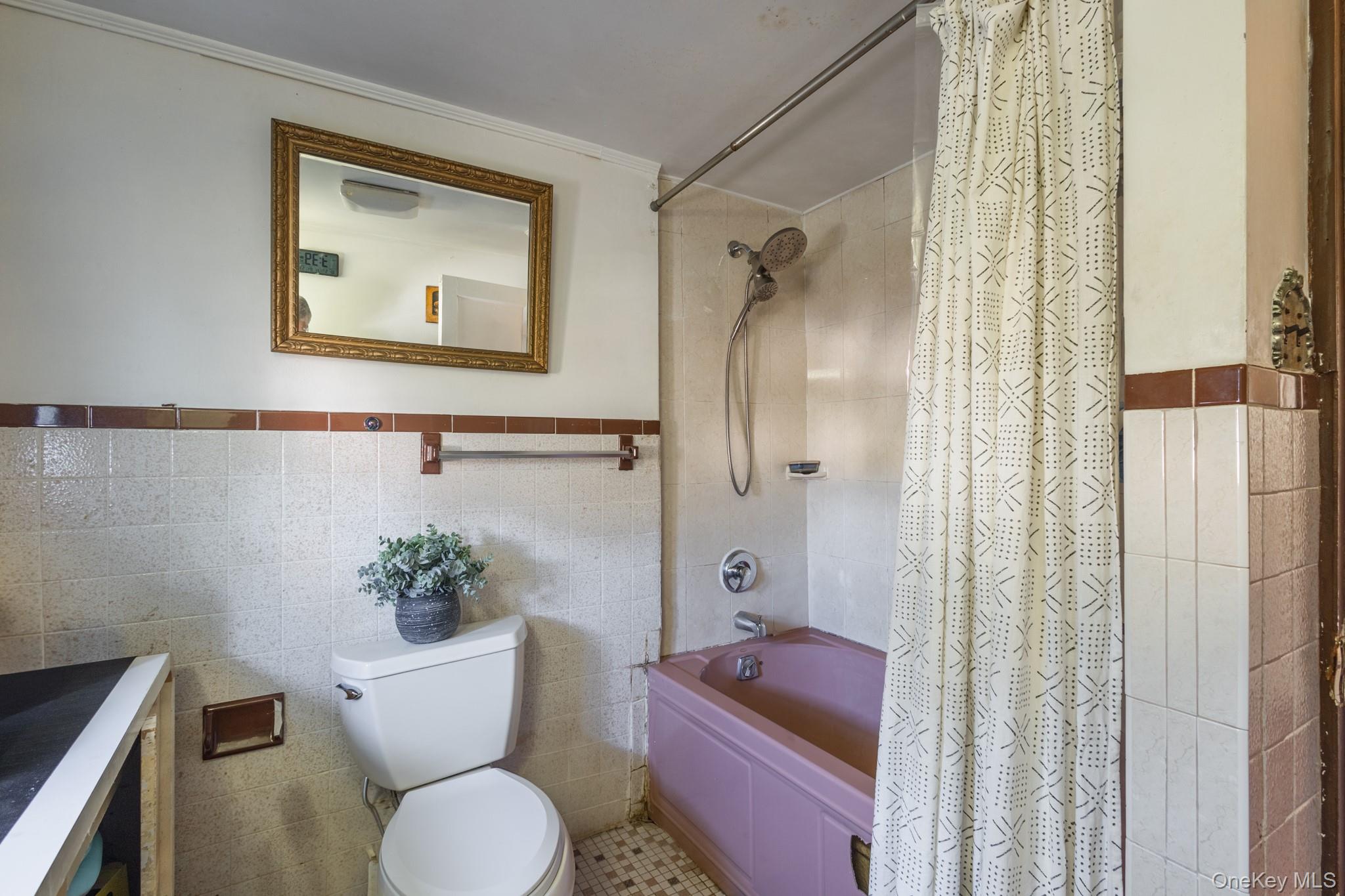 #12 photo, 135-01 232 Street, Laurelton , NY 11413