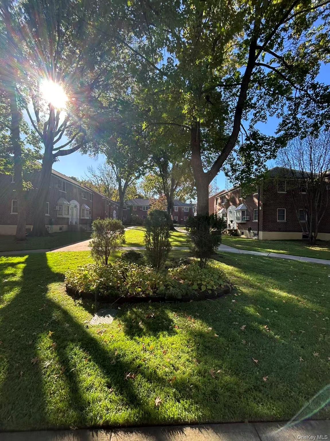 #15 photo, 255-10 61st Avenue, Little Neck , NY 11362