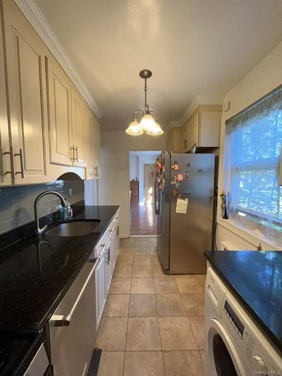 #6 photo, 255-10 61st Avenue, Little Neck , NY 11362