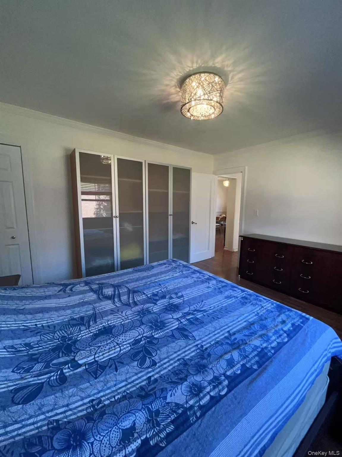 #9 photo, 255-10 61st Avenue, Little Neck , NY 11362