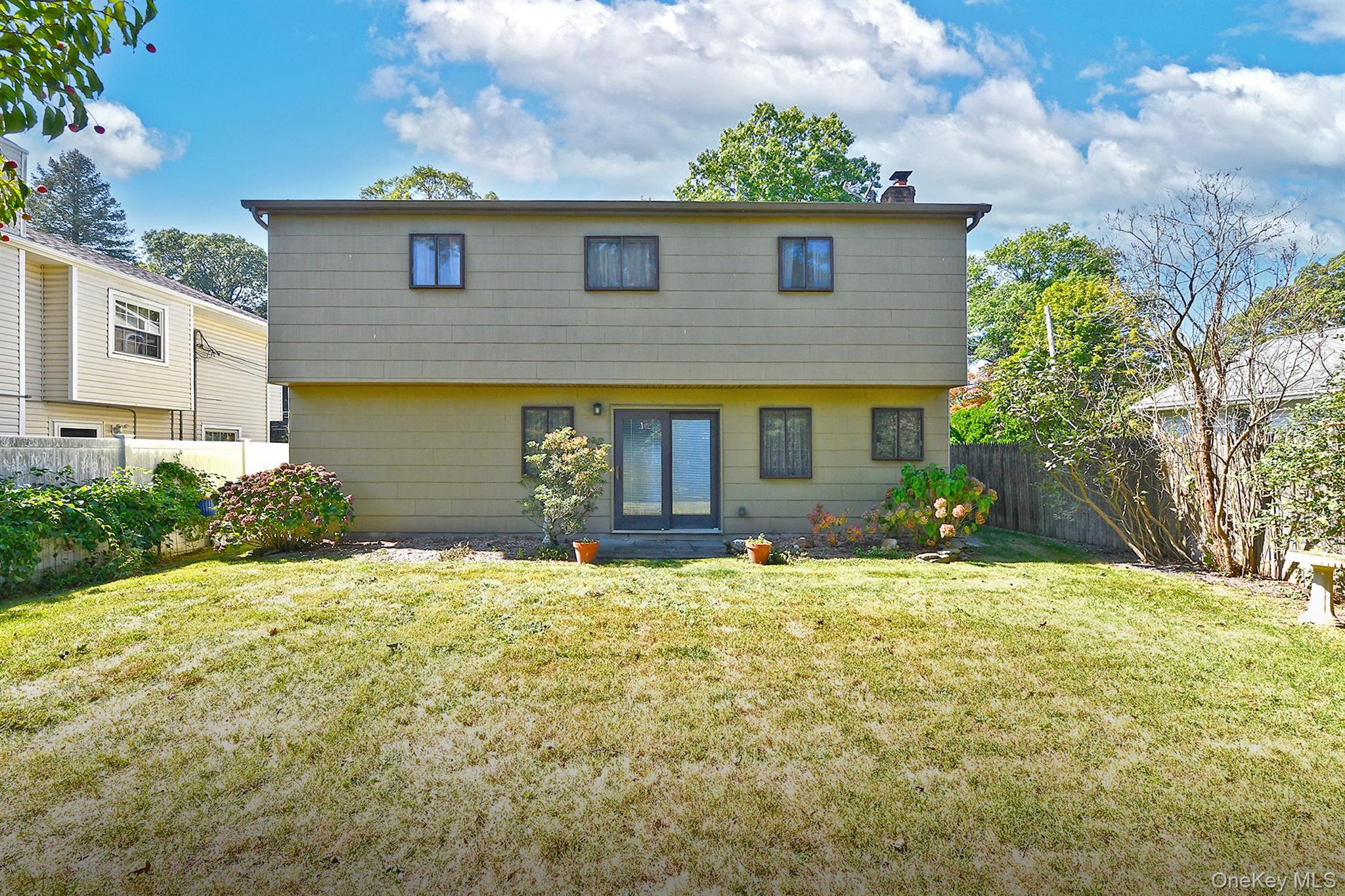 #16 photo, 812 3rd Street, East Northport , NY 11731