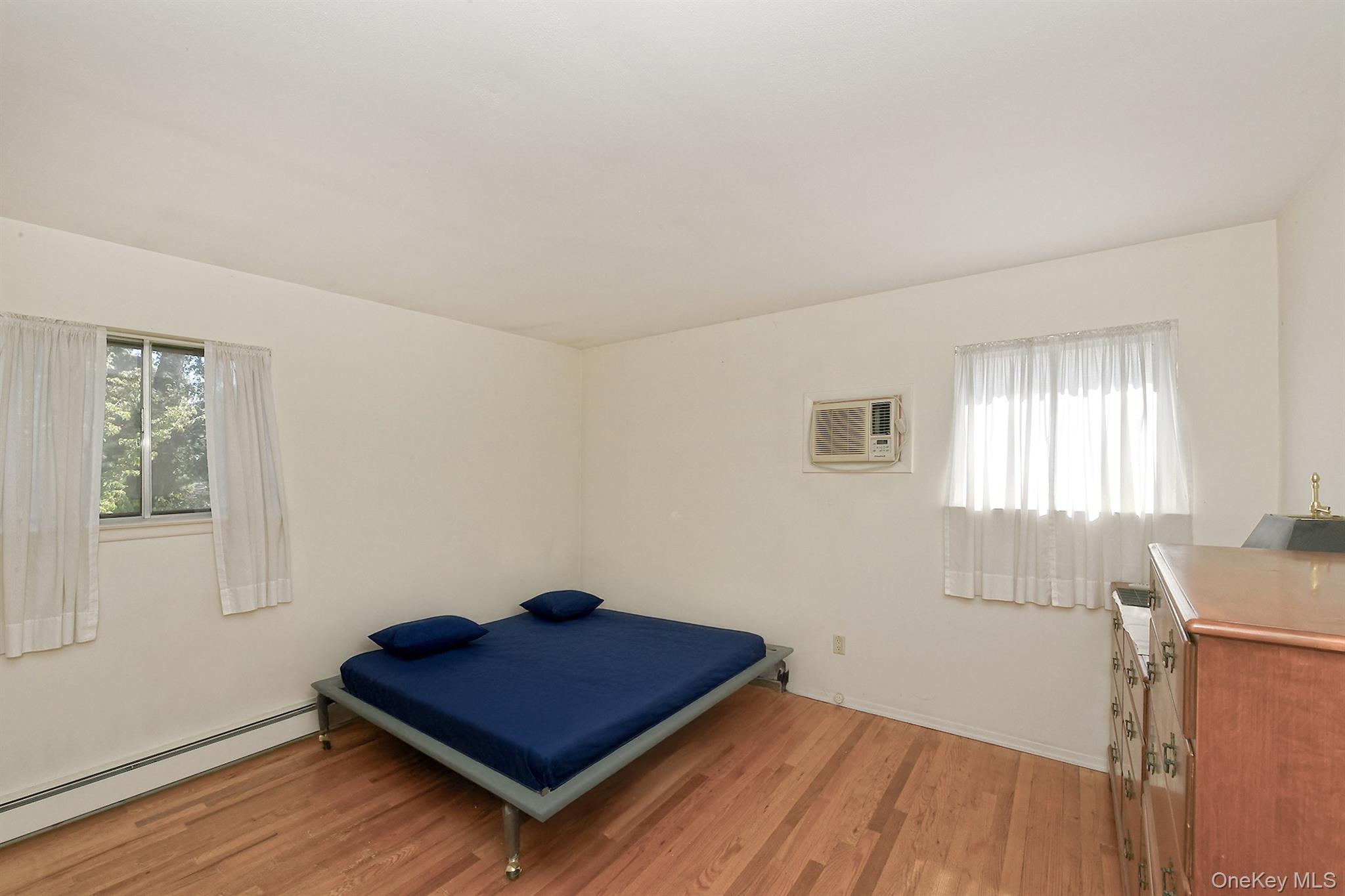 #8 photo, 812 3rd Street, East Northport , NY 11731