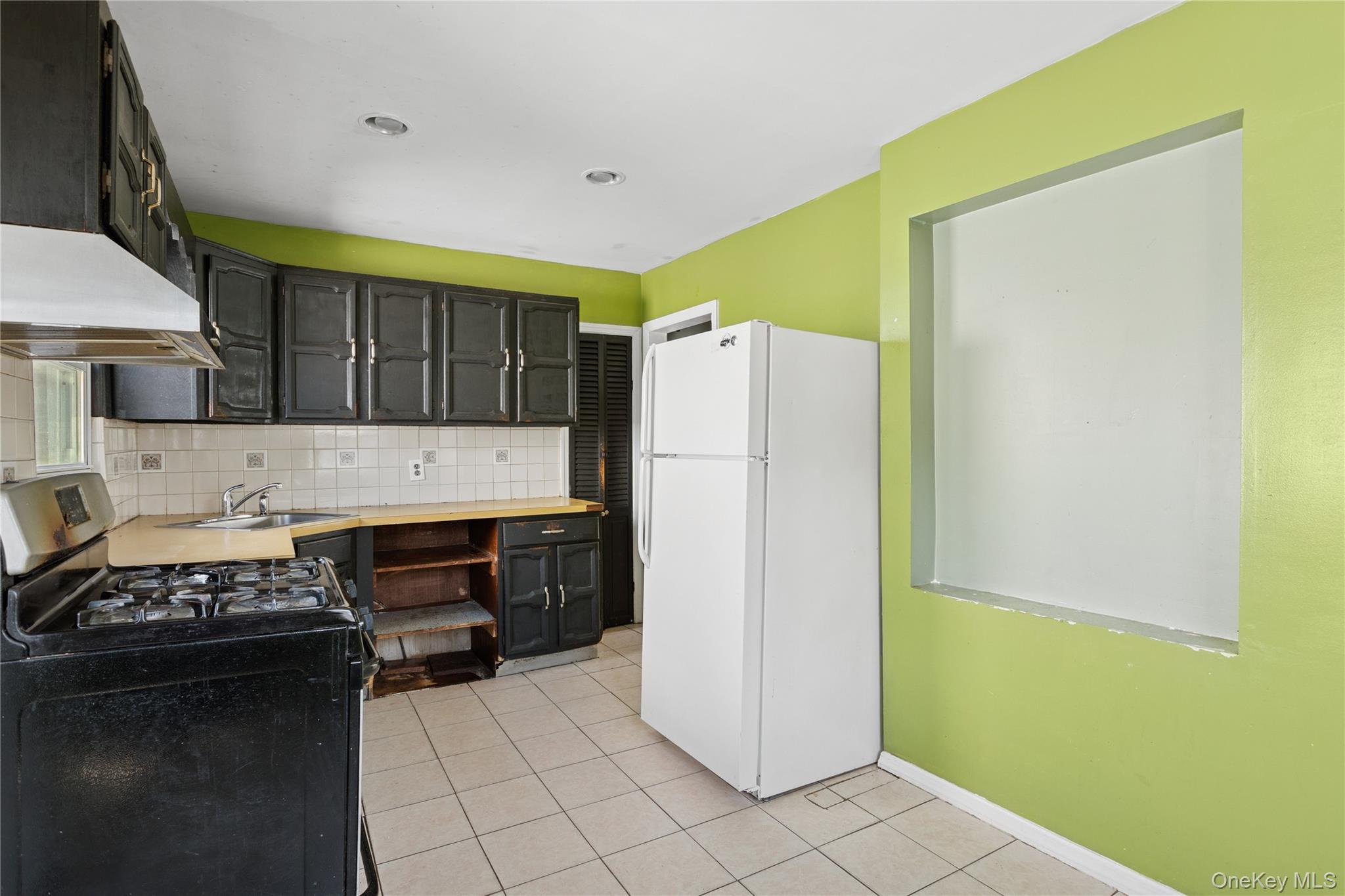 #10 photo, 335 Locust Avenue, ナッソー郡 Uniondale , NY 11553