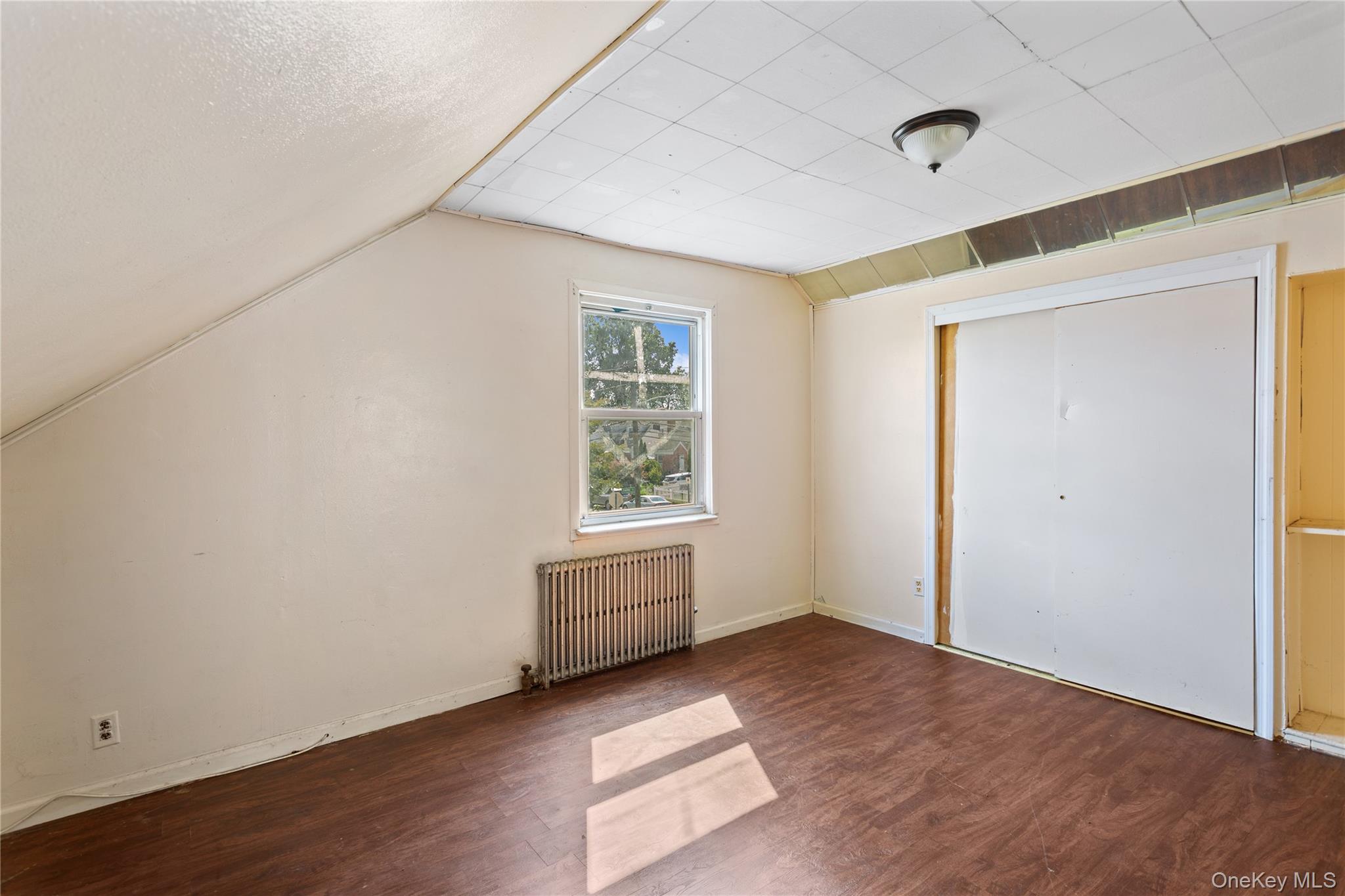 #12 photo, 335 Locust Avenue, ナッソー郡 Uniondale , NY 11553