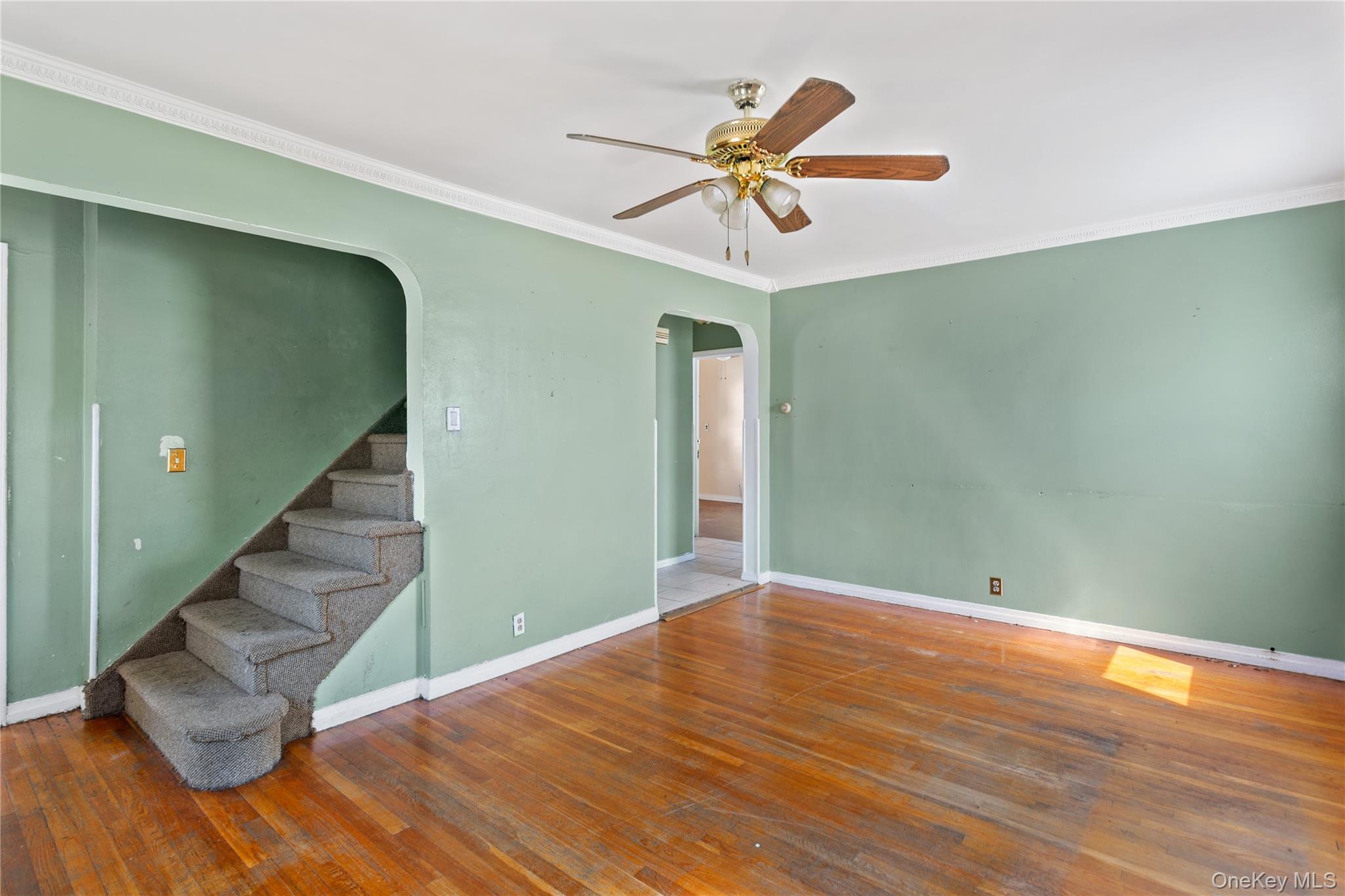 #6 photo, 335 Locust Avenue, ナッソー郡 Uniondale , NY 11553