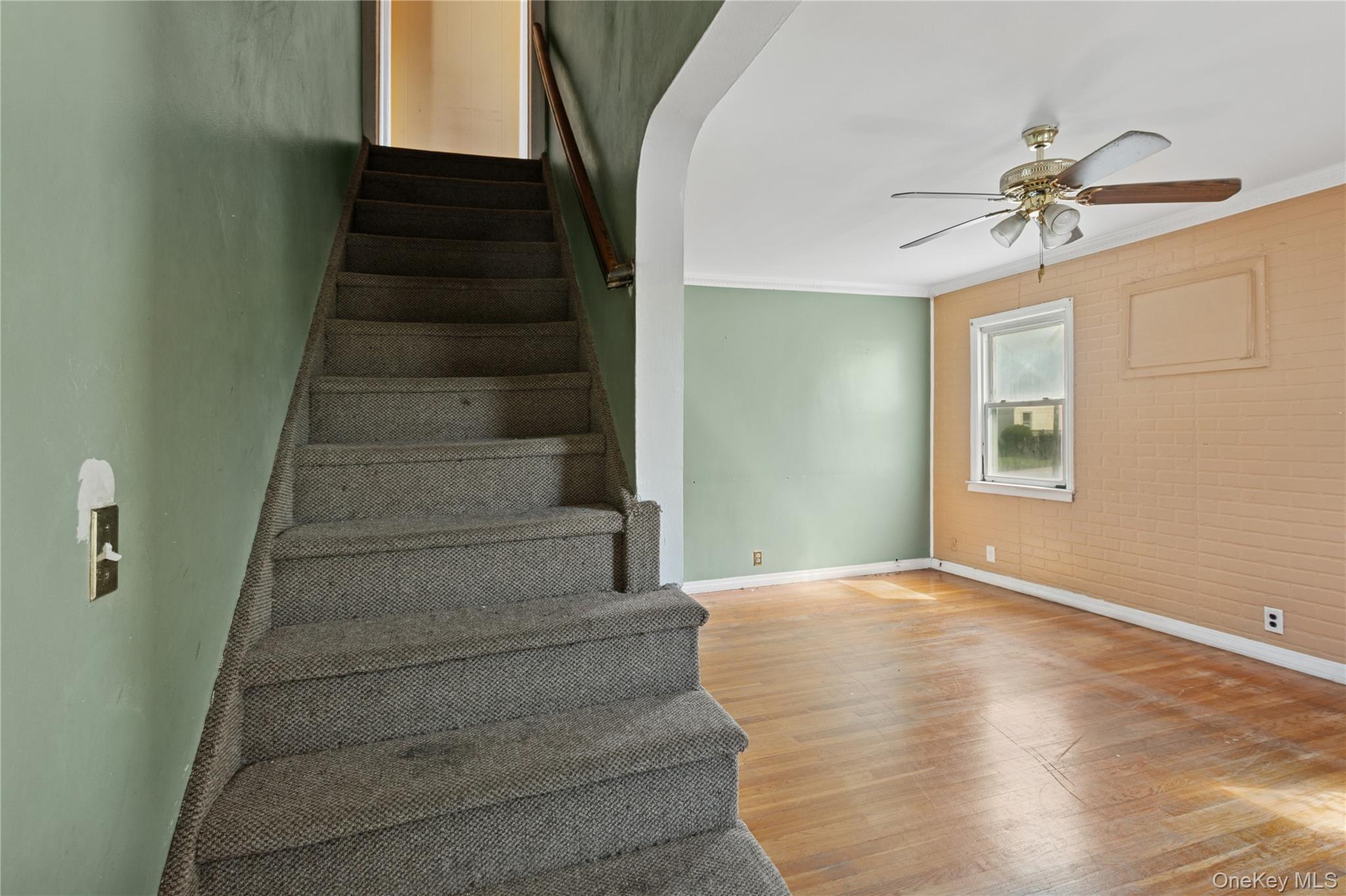 #7 photo, 335 Locust Avenue, ナッソー郡 Uniondale , NY 11553