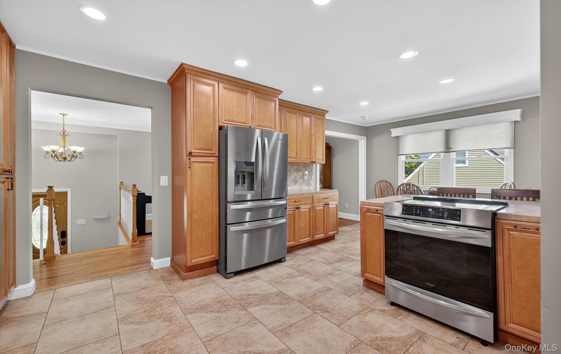 #12 photo, 376 Clay Pitts Road, East Northport , NY 11731