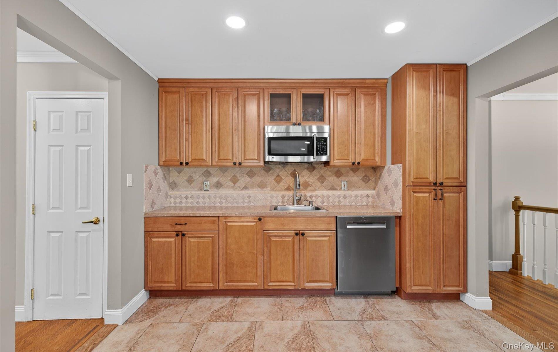 #14 photo, 376 Clay Pitts Road, East Northport , NY 11731