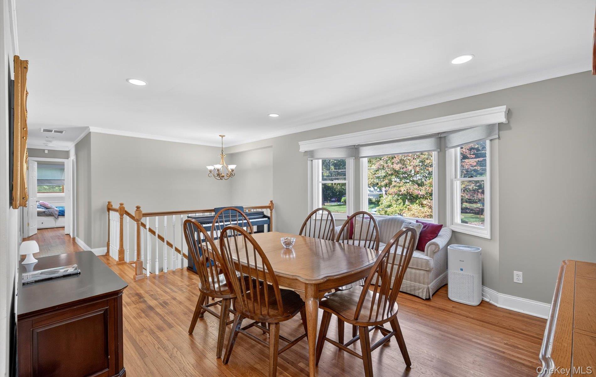 #16 photo, 376 Clay Pitts Road, East Northport , NY 11731