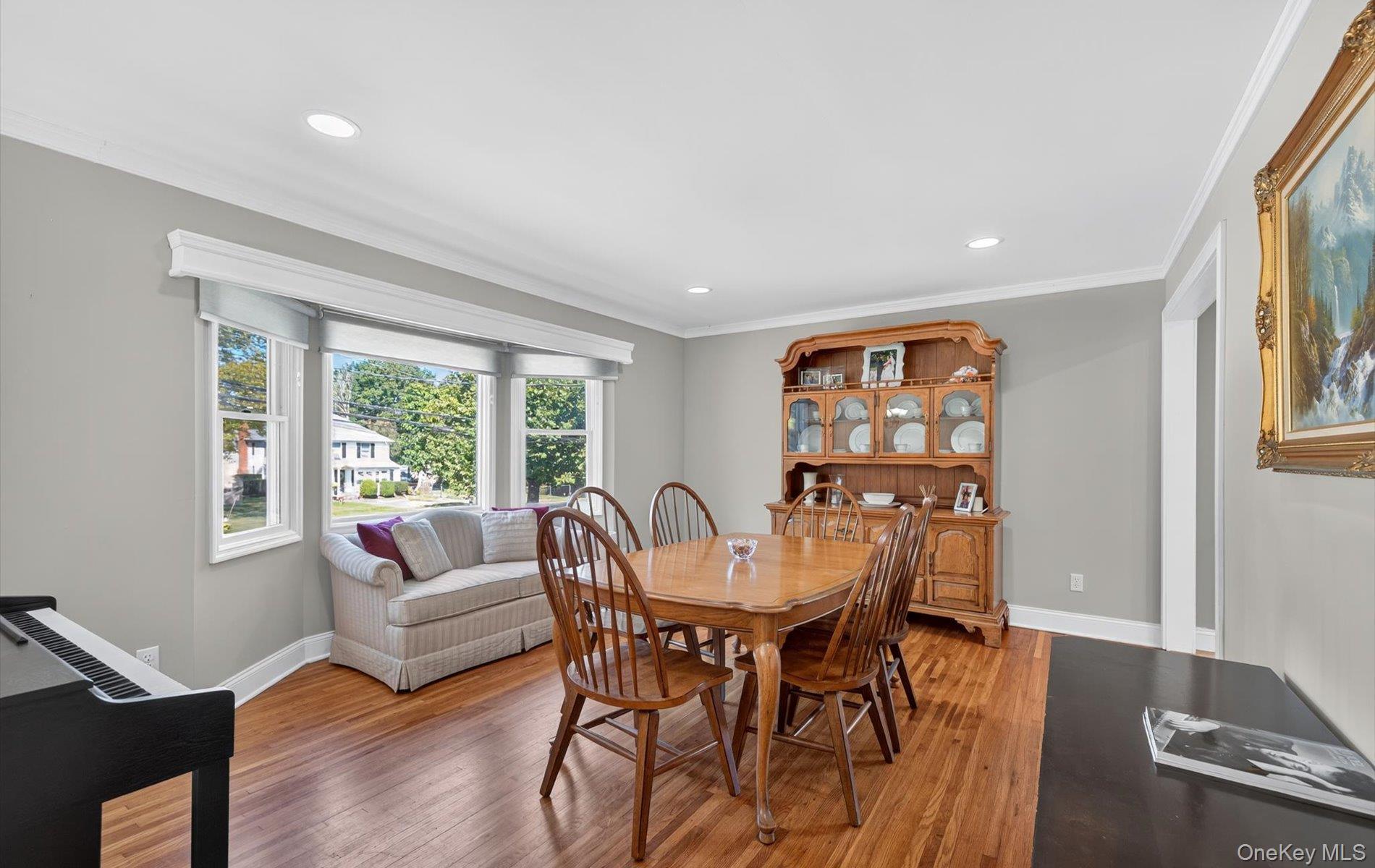 #18 photo, 376 Clay Pitts Road, East Northport , NY 11731