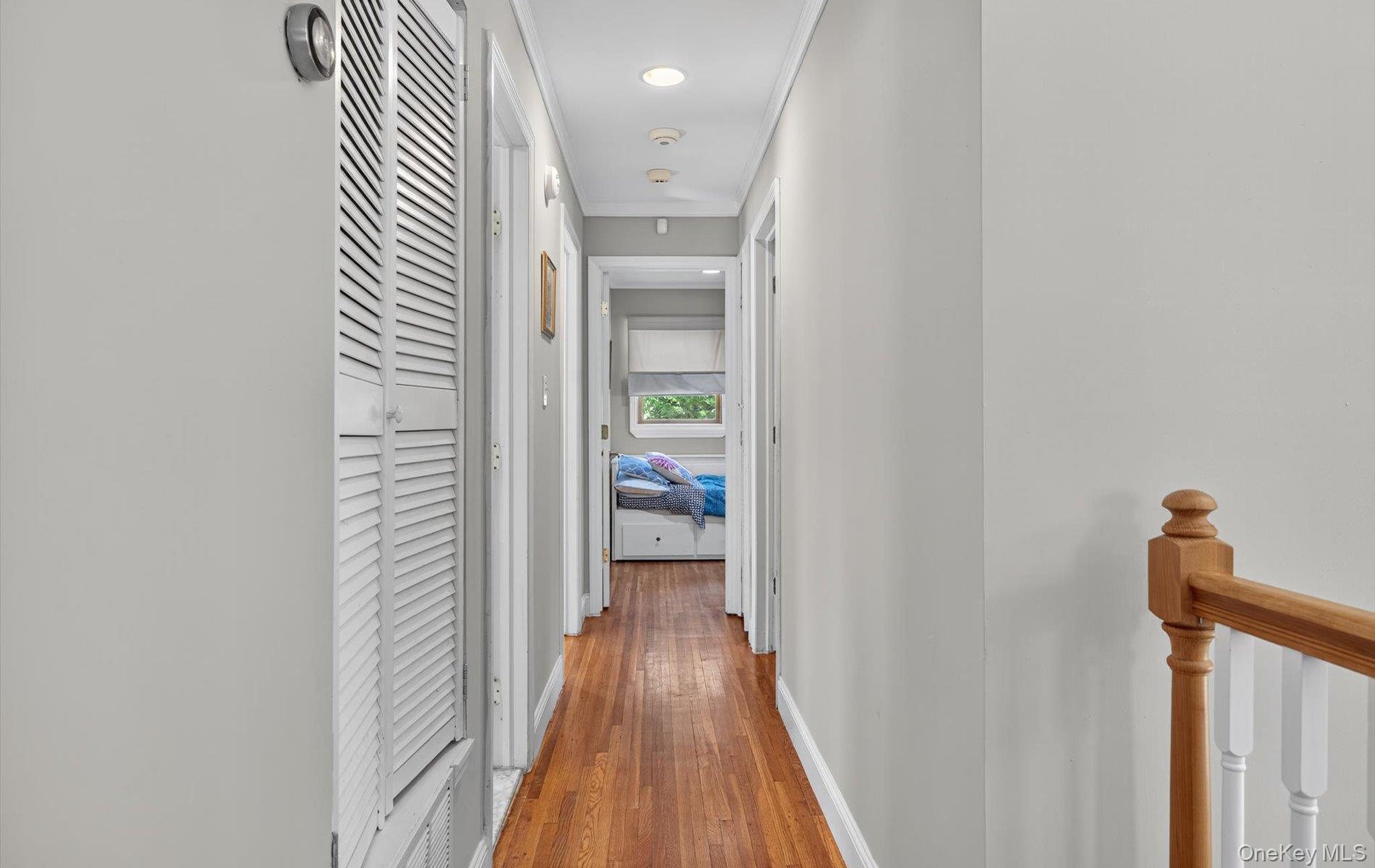 #19 photo, 376 Clay Pitts Road, East Northport , NY 11731