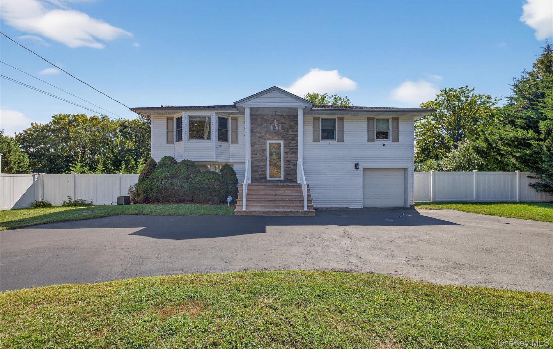 #3 photo, 376 Clay Pitts Road, East Northport , NY 11731