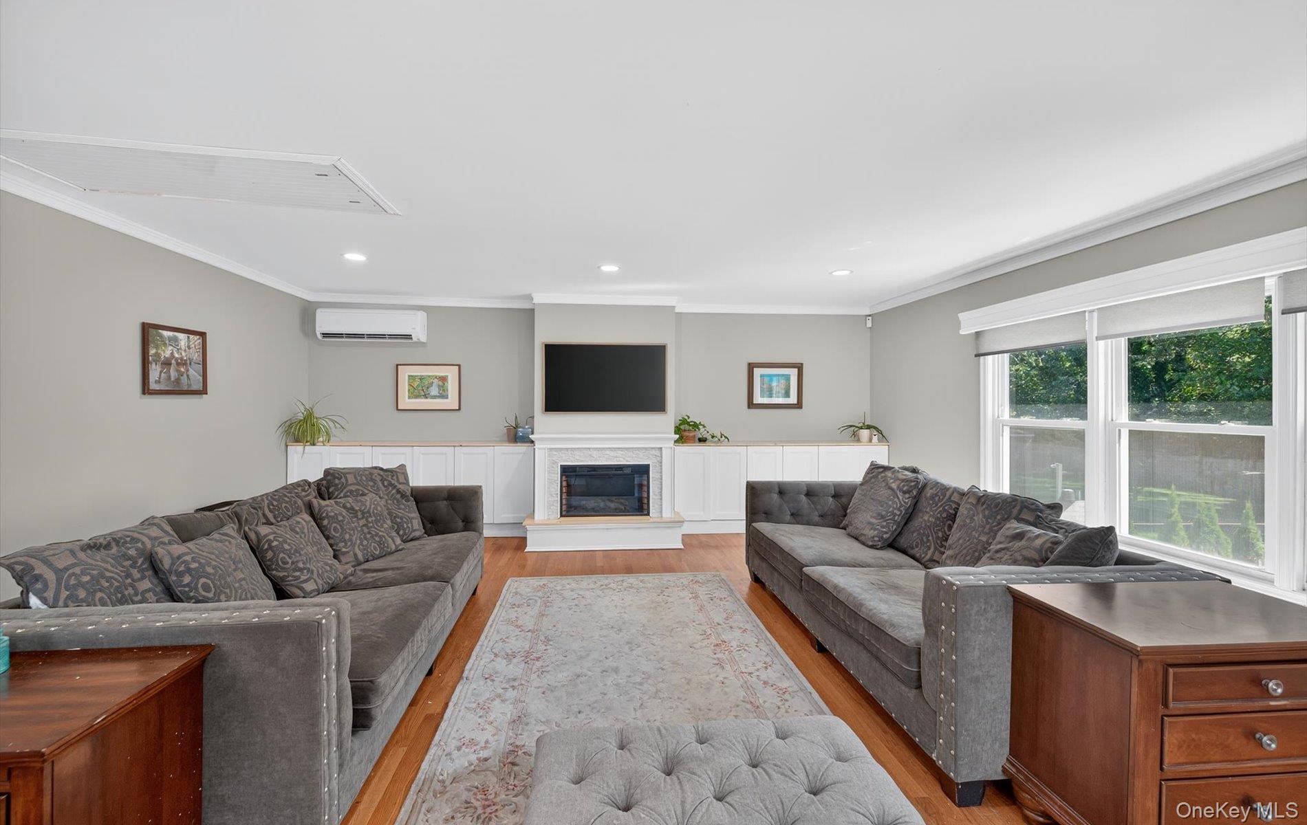 #8 photo, 376 Clay Pitts Road, East Northport , NY 11731