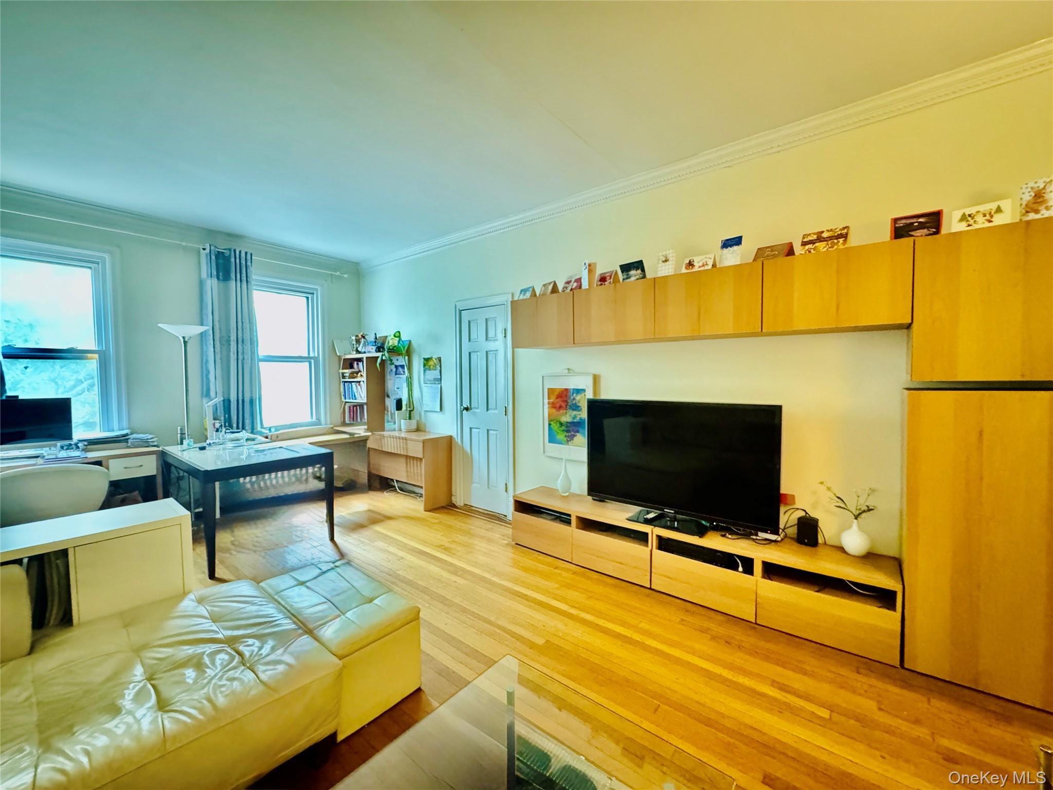 #5 photo, 117-14 Union Turnpike, クイーンズ区 Kew Gardens , NY 11415