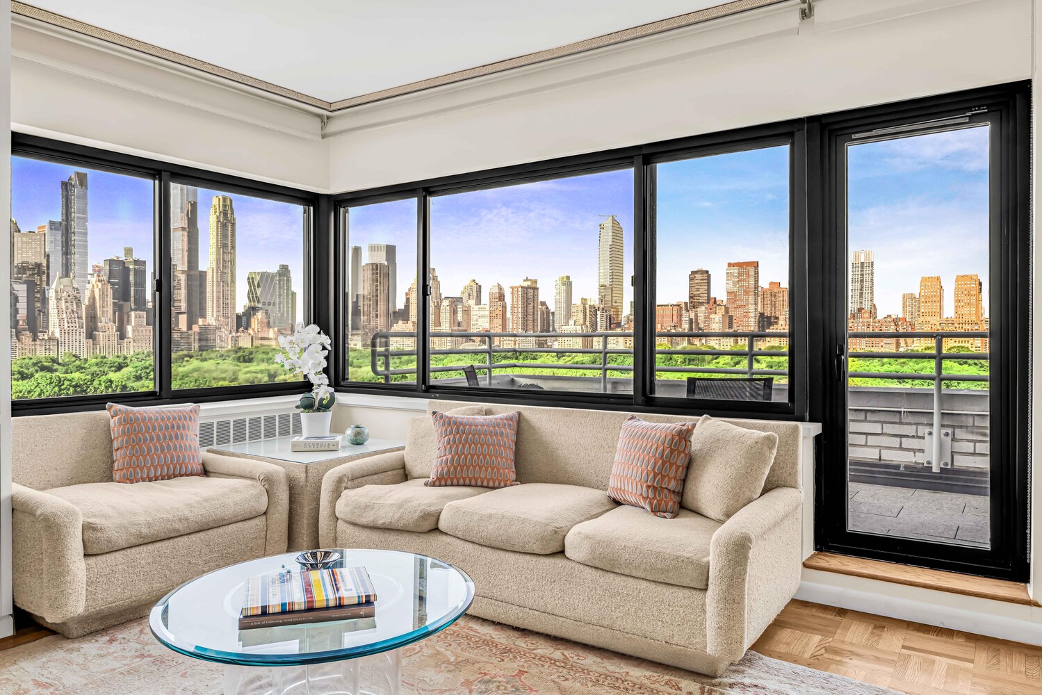 #4 photo, 910 5TH Avenue, Lenox Hill , NY 10021