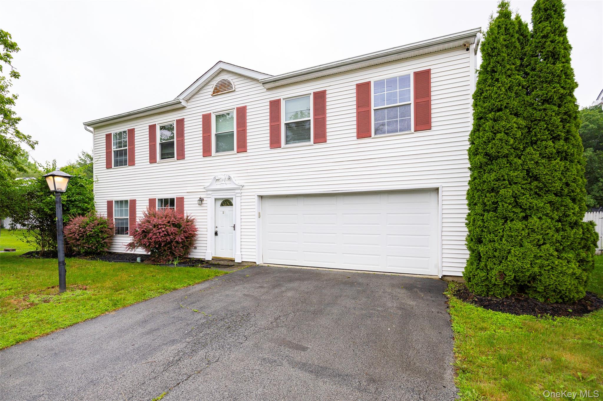 #2 photo, 15 Pond Street, Poughkeepsie , NY 12603