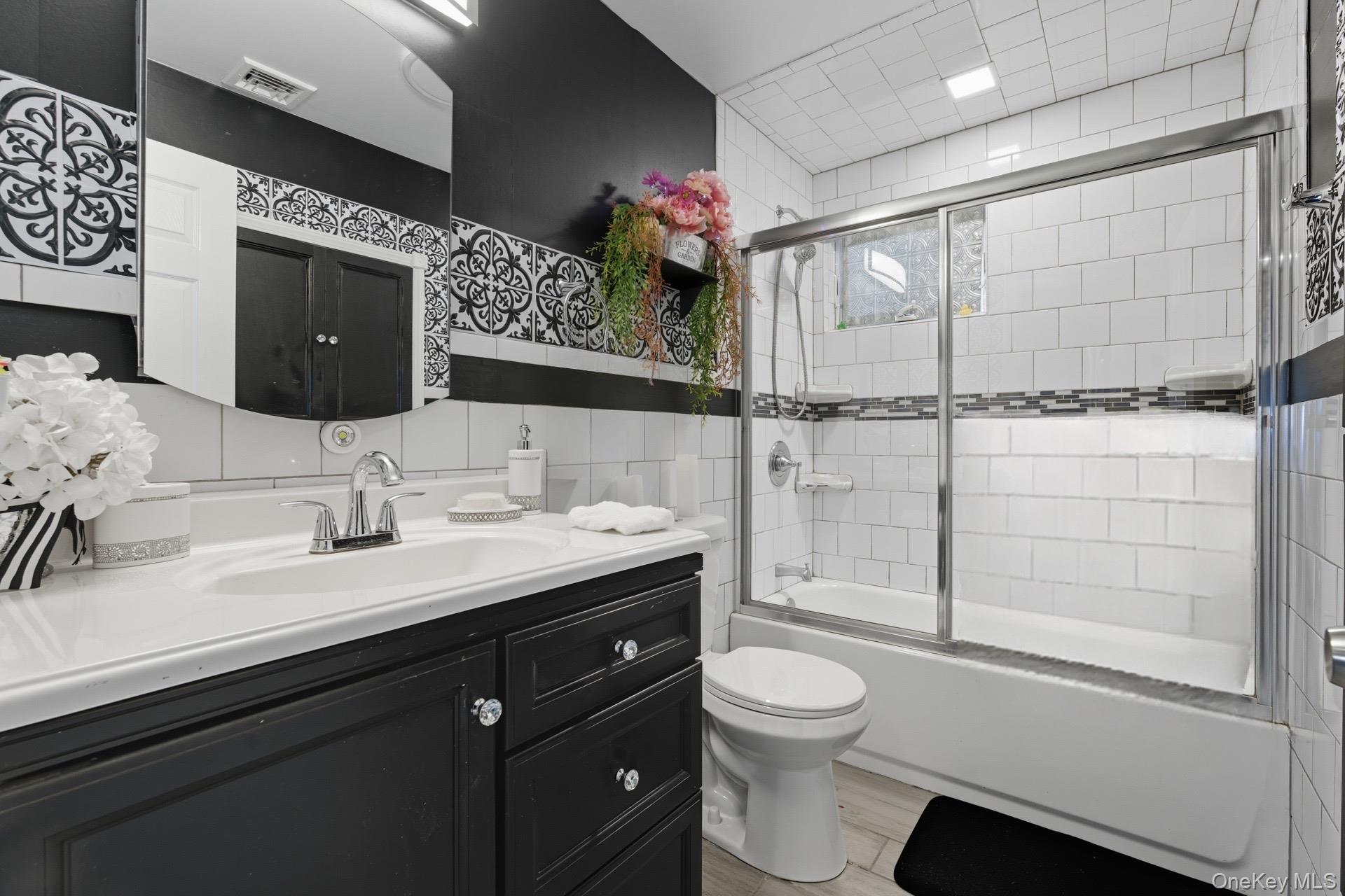 #12 photo, 70 Trafalgar Drive, מחוז סאפוק Shirley , NY 11967