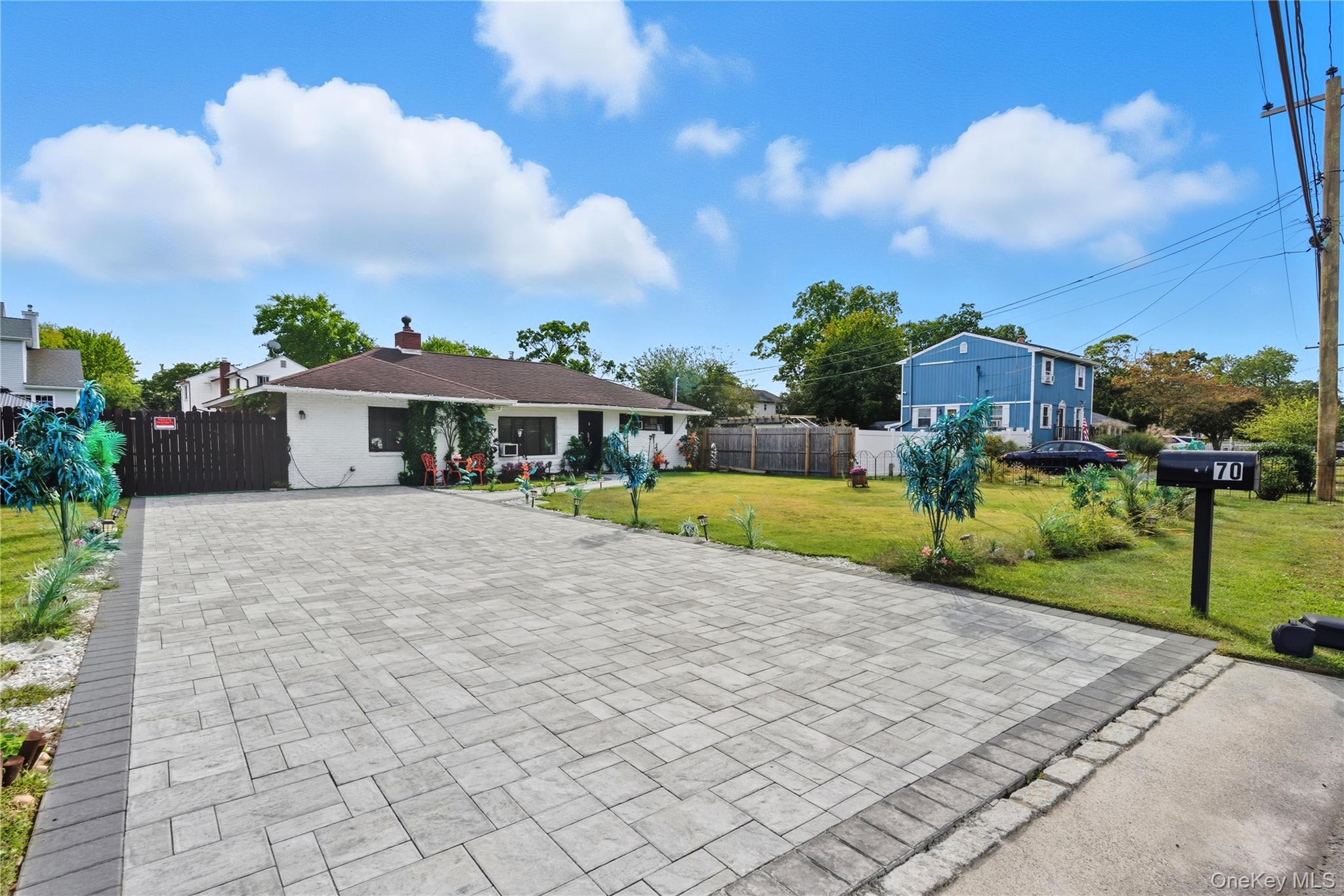 #2 photo, 70 Trafalgar Drive, מחוז סאפוק Shirley , NY 11967