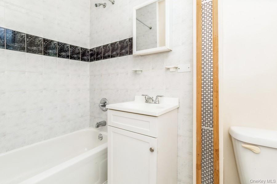 #14 photo, 41-32 53rd Street, Flushing , NY 11377