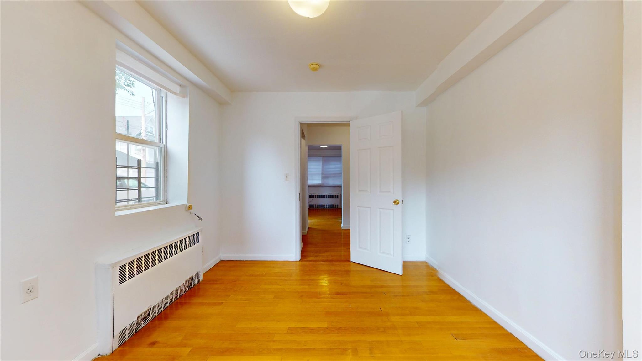 #11 photo, 124-01 Hillside Avenue, Kew Gardens , NY 11415