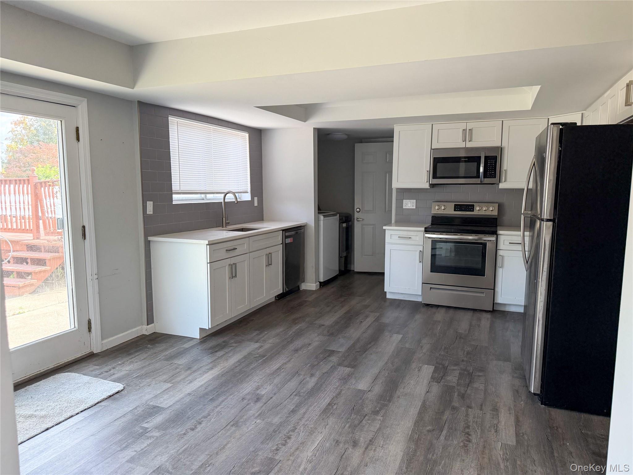 #3 photo, 130 Tarpon Avenue, Medford , NY 11763